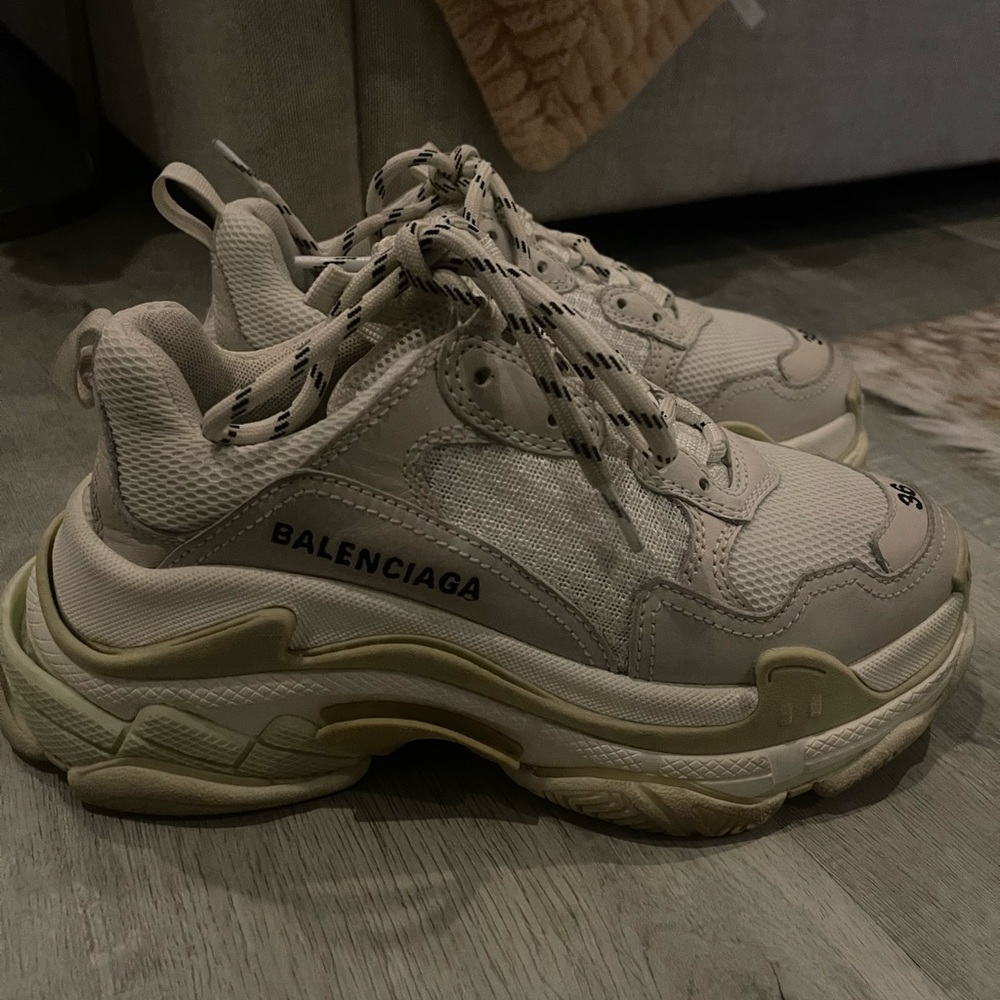 Balenciaga sneakers, white size 6 women